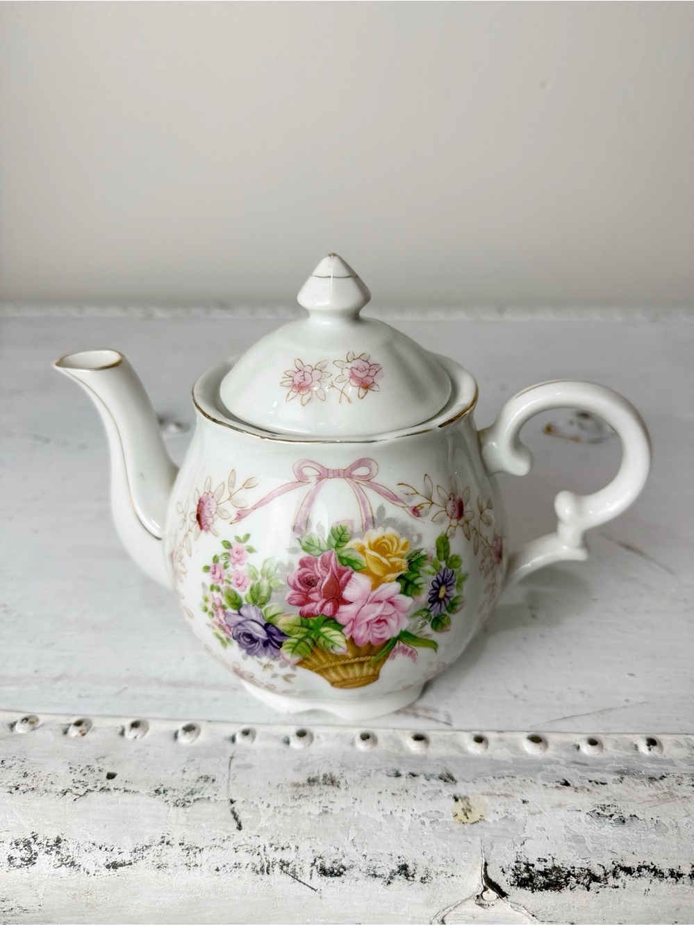 Vintage Lipper & Mann Teapot in Bristol Gardens Floral